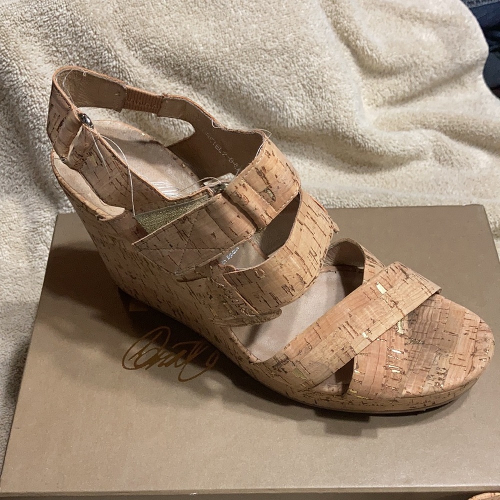Donal J Pliner shoes - Picture 3 of 10